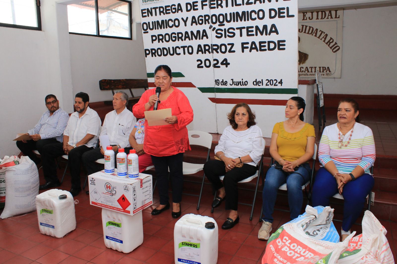 Fortalecen autoridades de Temixco al campo con entrega de fertilizantes 4 1000311744