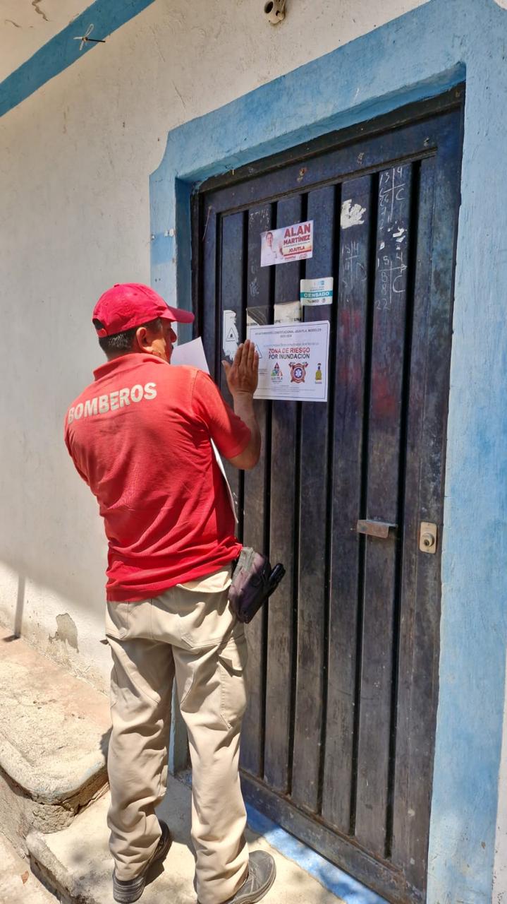 PC y Bomberos de Jojutla notifica medidas preventivas a familias que se ubican en zona de riesgo de inundación 6 1000314391