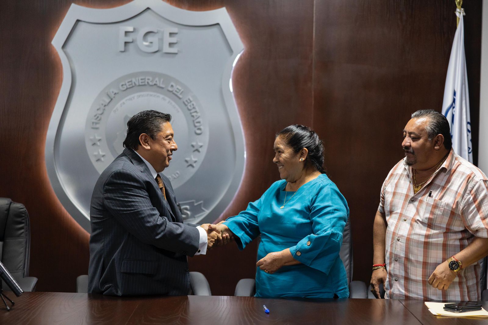 Firma alcaldesa de Temixco Juanita Ocampo donación de predio para la FGR 1 1000329754