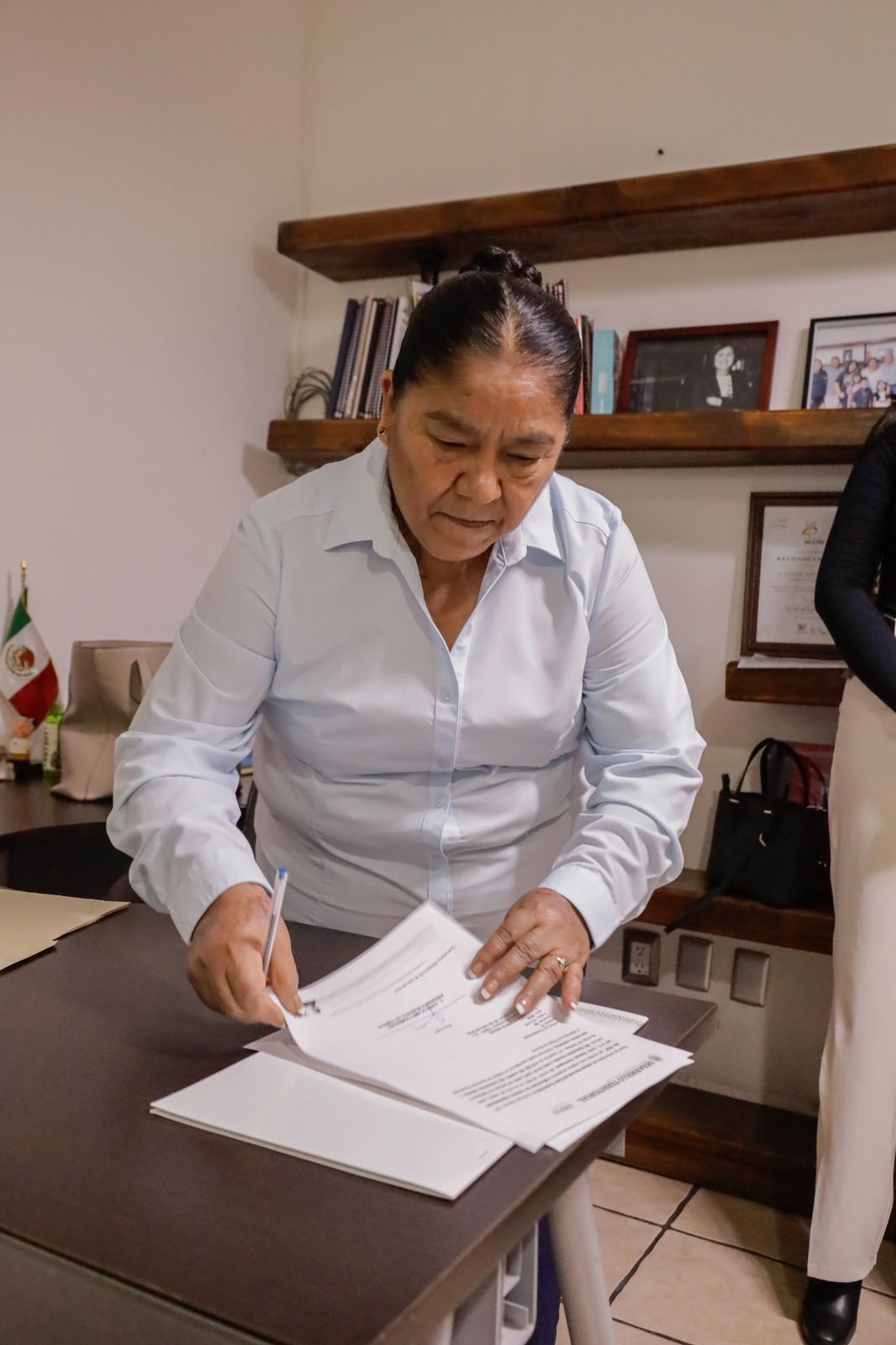 Tras años de abandono, actual administración regulariza ante el INSUS la plaza Solidaridad de Temixco 1 1000337320