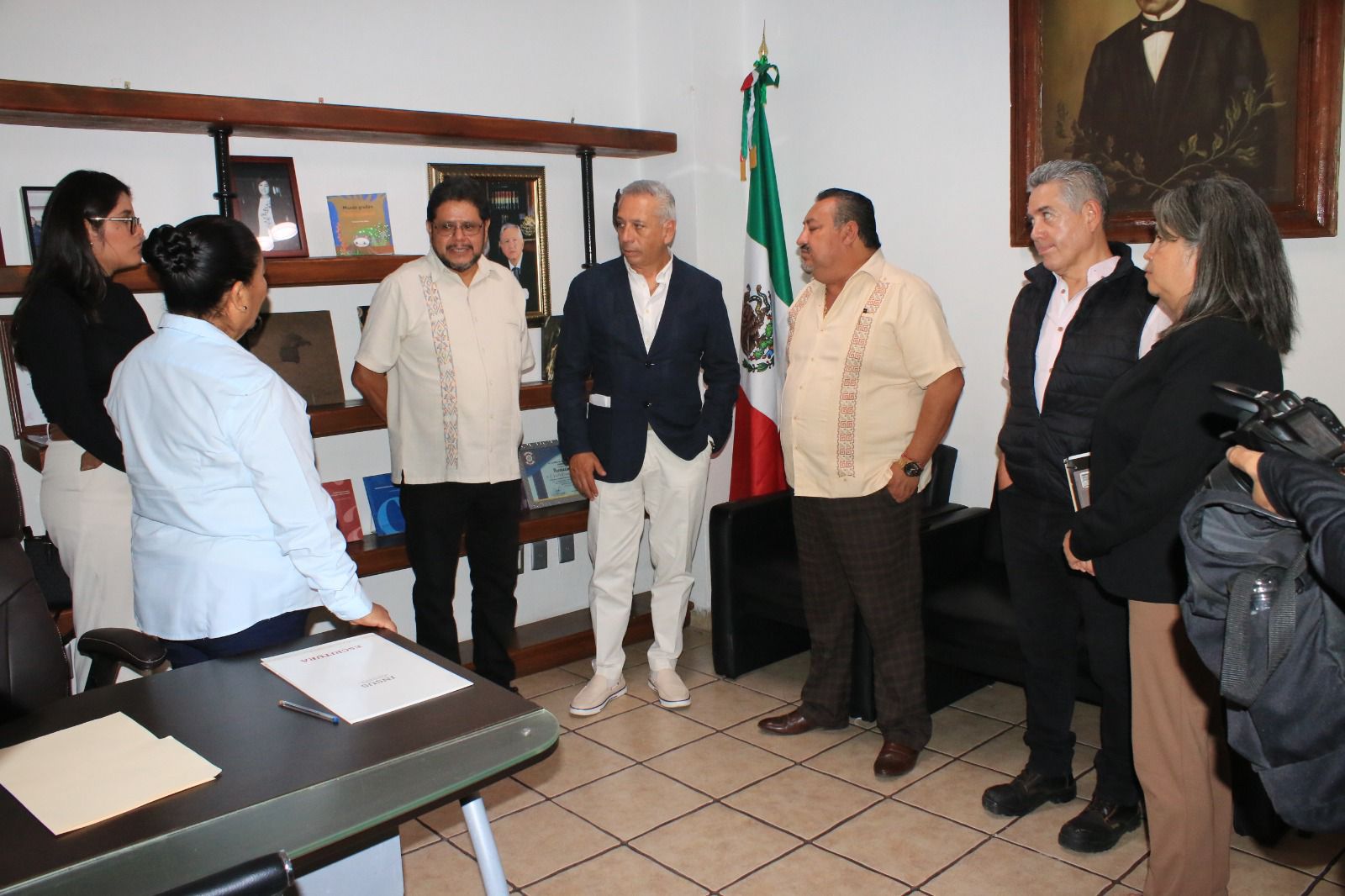 Tras años de abandono, actual administración regulariza ante el INSUS la plaza Solidaridad de Temixco 3 1000337324