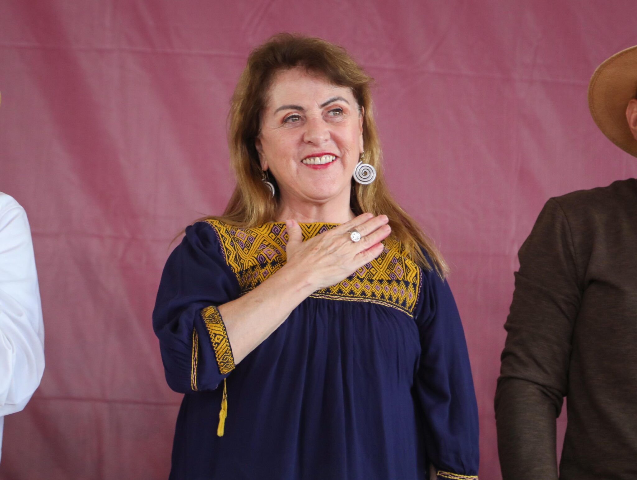 Mujeres de Yautepec se suman al programa de bienestar de Margarita González Saravia 2 1000343998