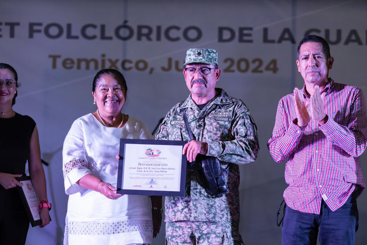 Con gran éxito se presentó el ballet folklórico y mariachi de la Guardia Nacional en Temixco 2 1000352552