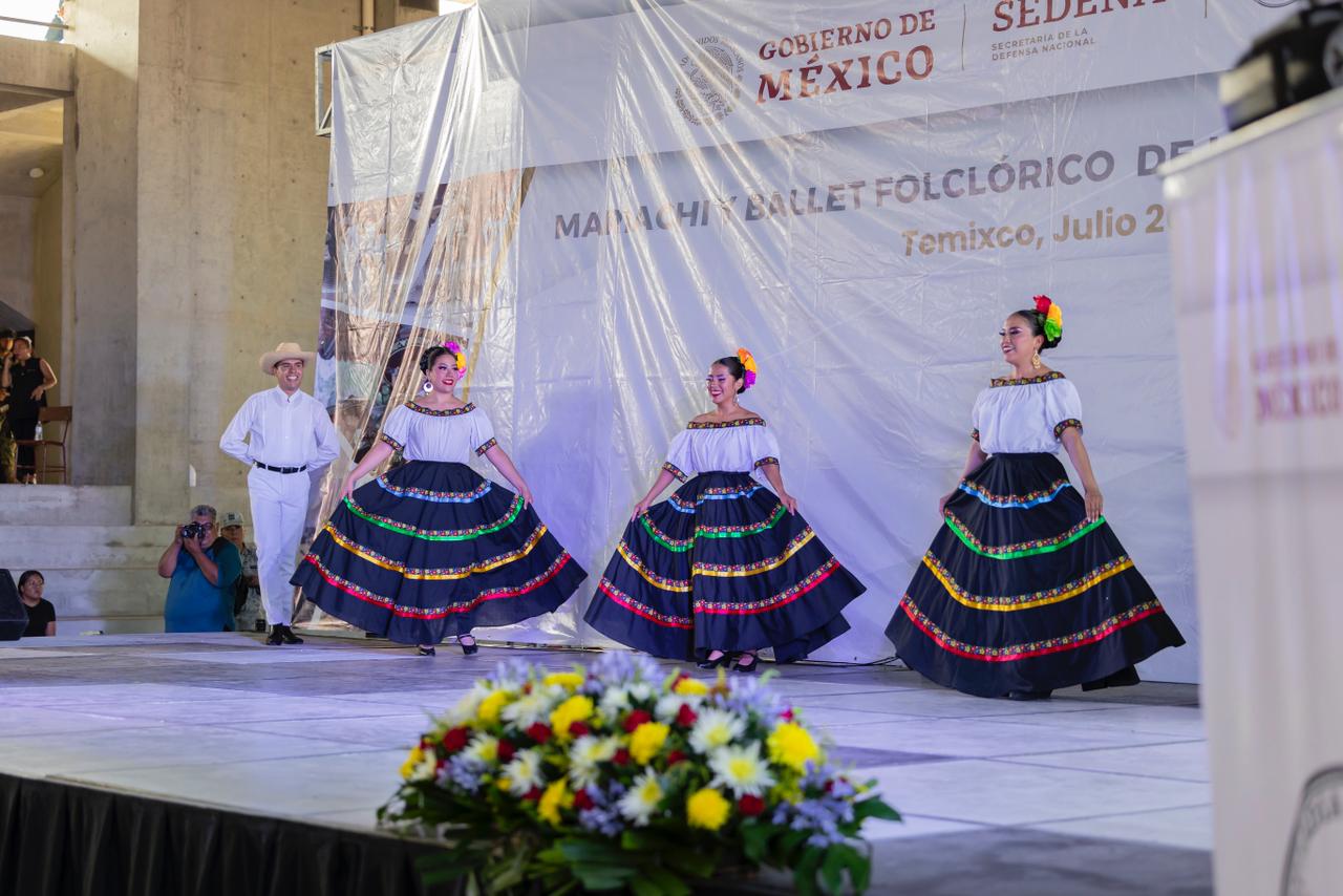 Con gran éxito se presentó el ballet folklórico y mariachi de la Guardia Nacional en Temixco 1 1000352555