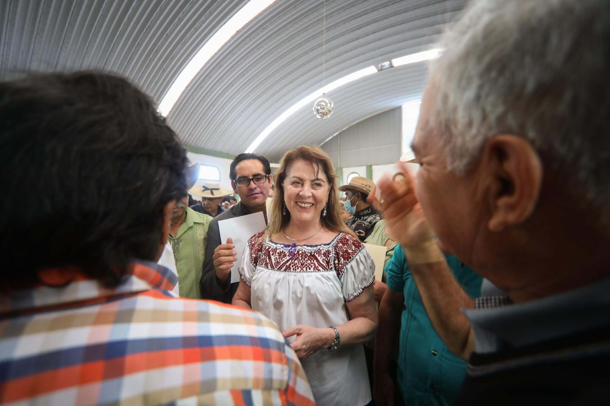 Margarita González Saravia refrenda su compromiso de apoyo al campo en Foro del Sector Agropecuario 2 1000352565