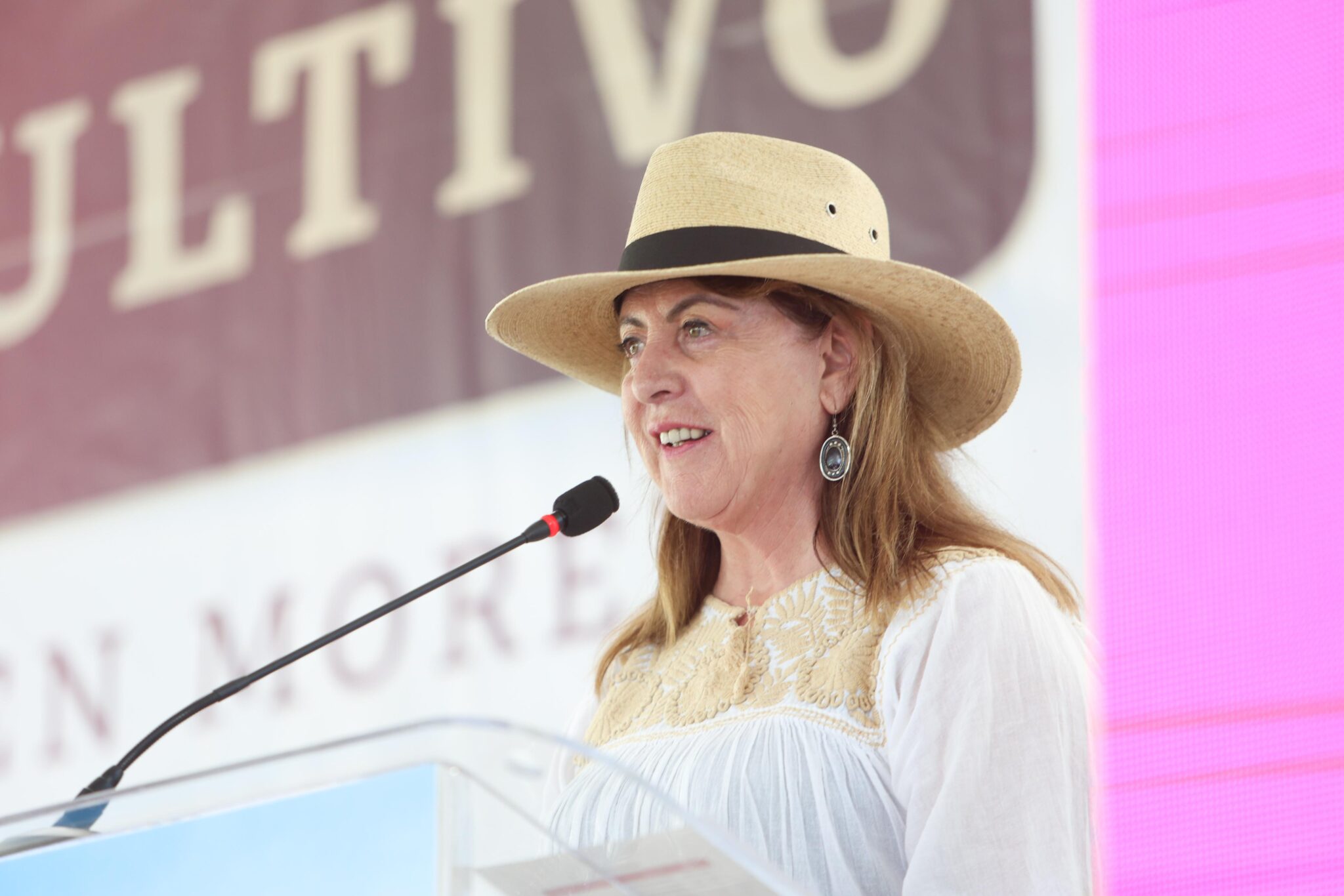 Apoyo en la comercialización y vinculación de mercados para el campo: Margarita González Saravia 1 1000368235