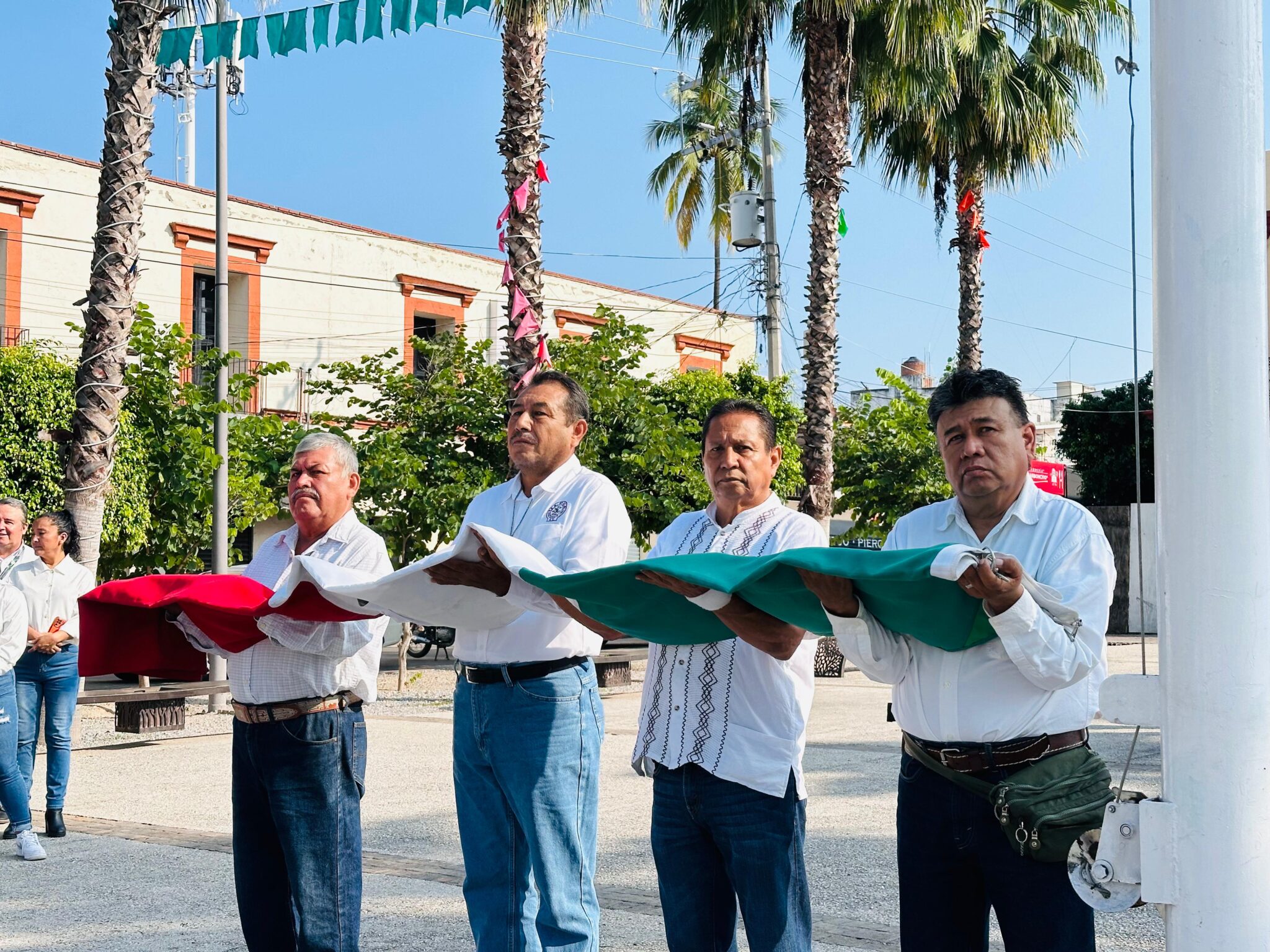 Ceremonia cívica conmemorativa por el CLXV Aniversario del Natalicio del Gral. Emiliano Zapata 4 1000373886