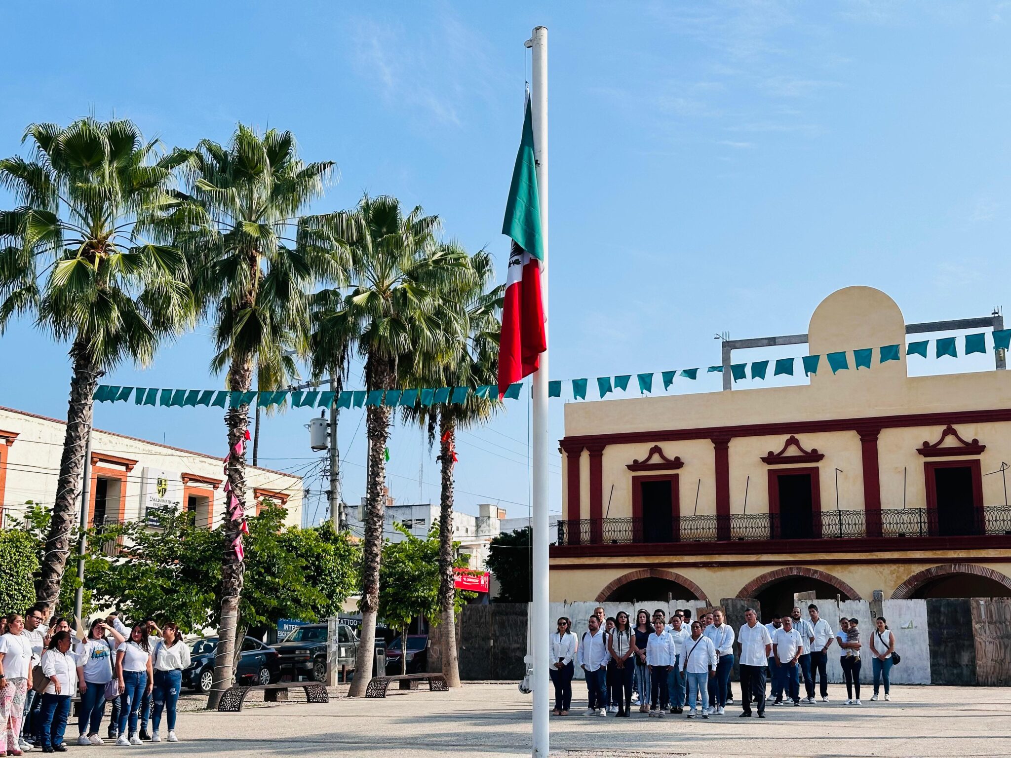 Ceremonia cívica conmemorativa por el CLXV Aniversario del Natalicio del Gral. Emiliano Zapata 5 1000373891