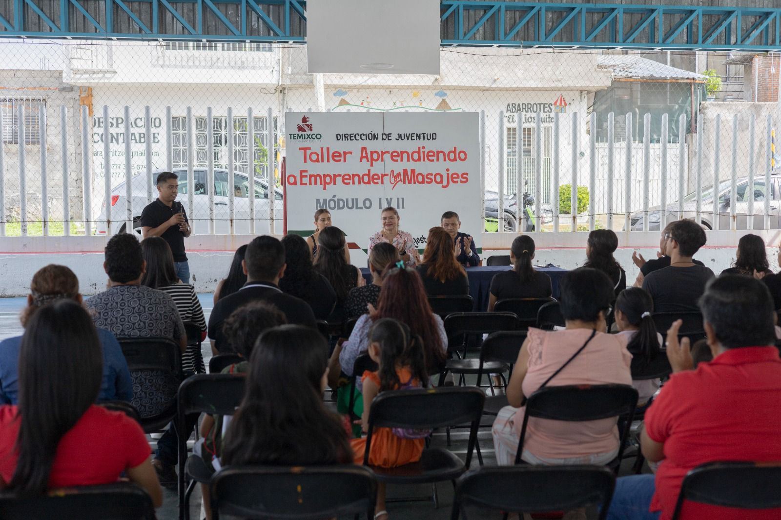 Concluye con éxito taller "Aprendiendo a emprender masajes" en Temixco 3 1000376117