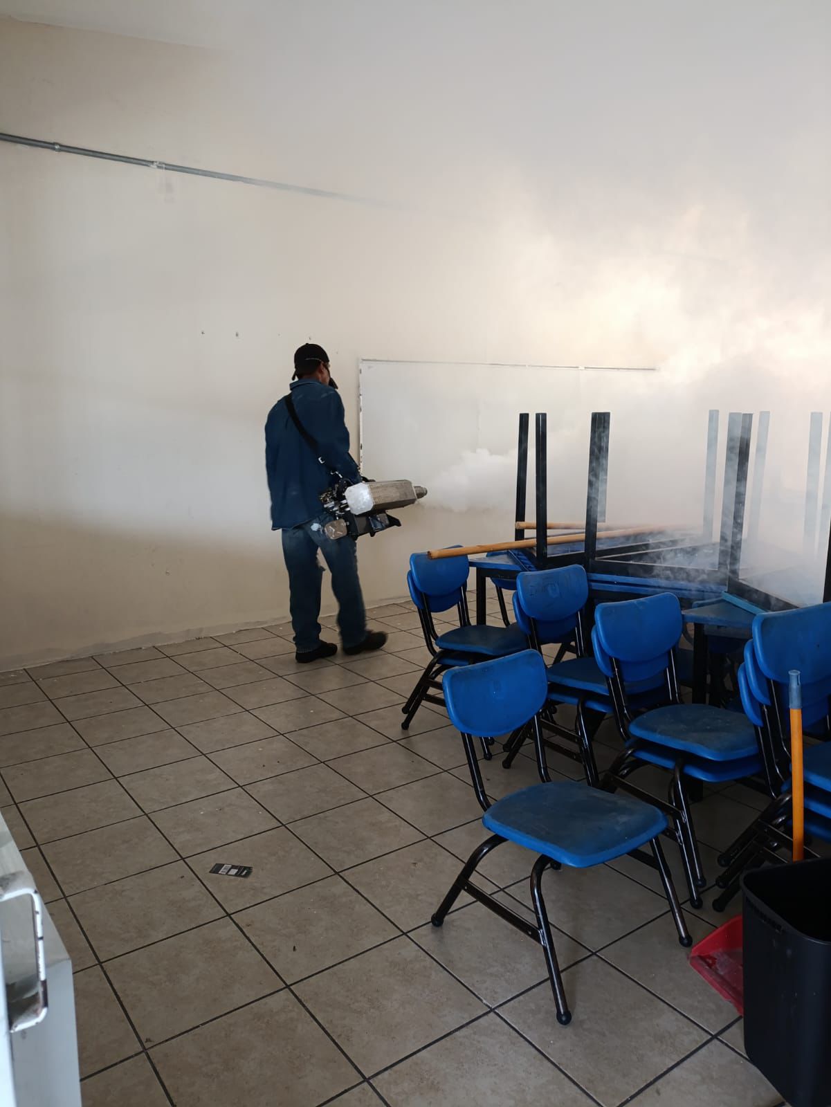 Fumigan planteles educativos de Temixco previo al regreso a clases 3 1000391838