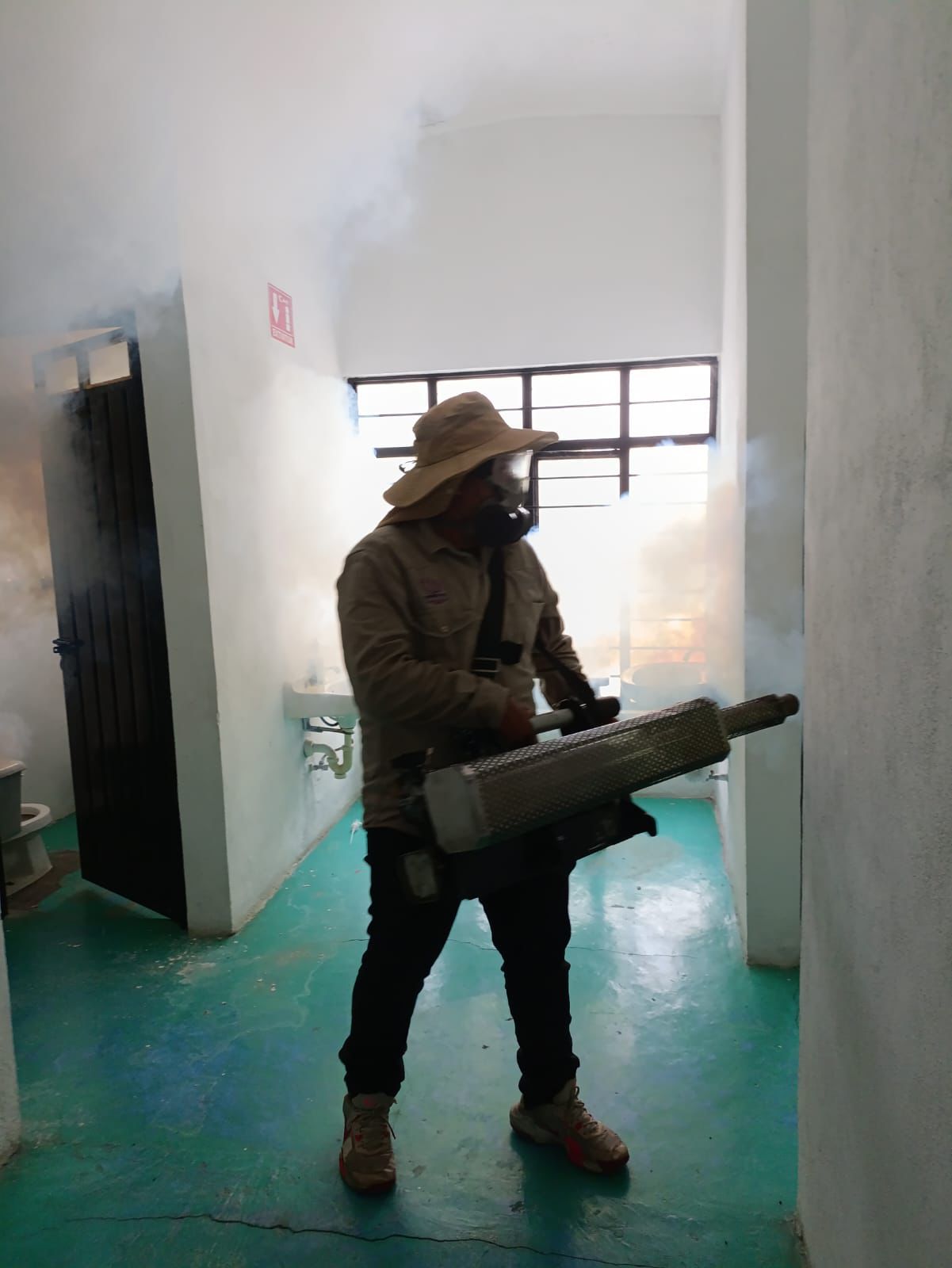 Fumigan planteles educativos de Temixco previo al regreso a clases 5 1000391843