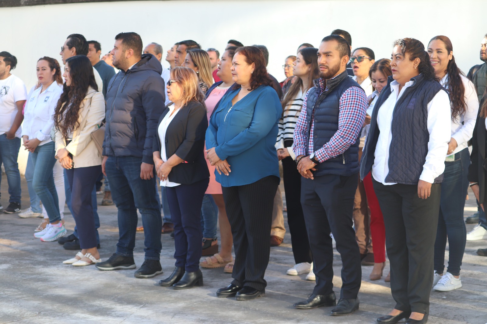 Rinde Honores a la Bandera diputados y personal del Congreso de Morelos 1 1000545230