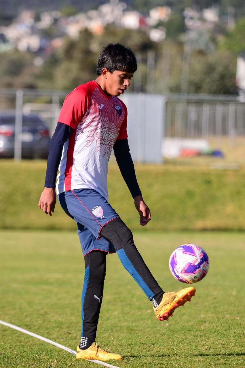 Se intengran dos jóvenes morelenses a las filas del Atlante 3 1000556556