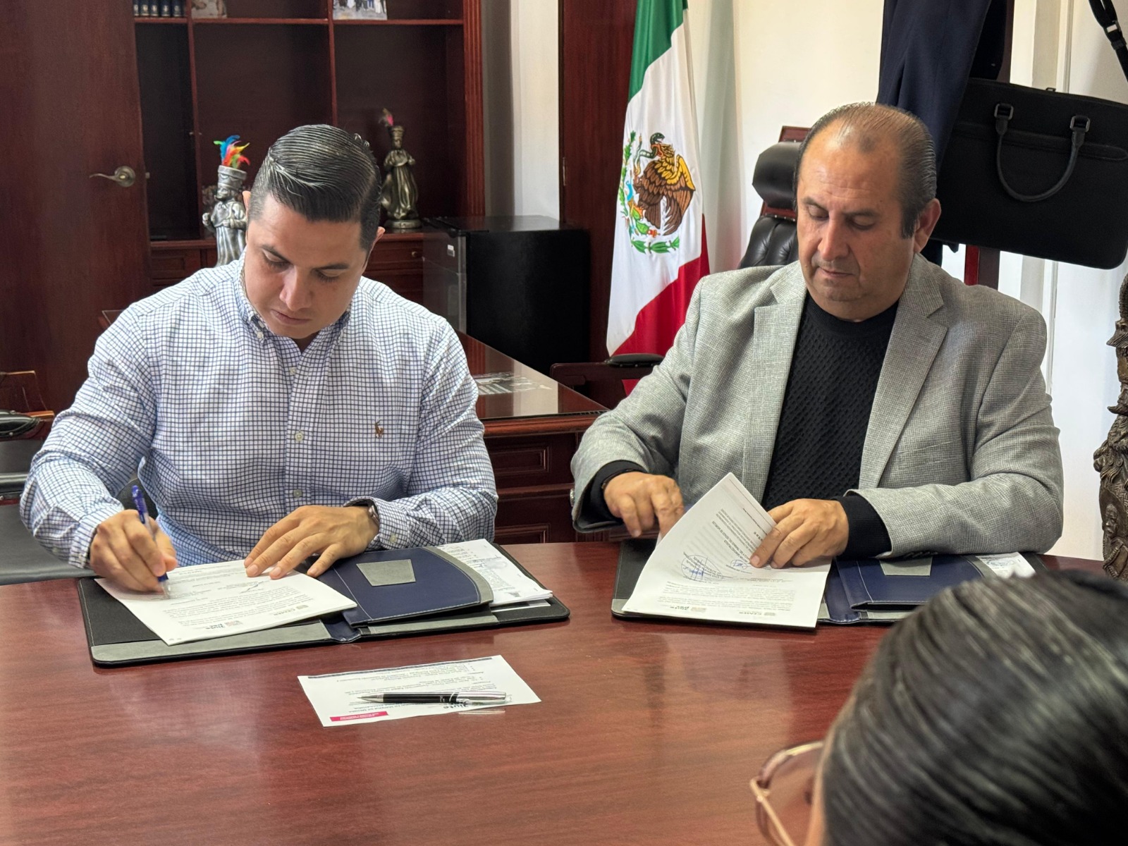 Fortalece Gobierno de Morelos mejora regulatoria con el municipio de Jiutepec 2 1000583663