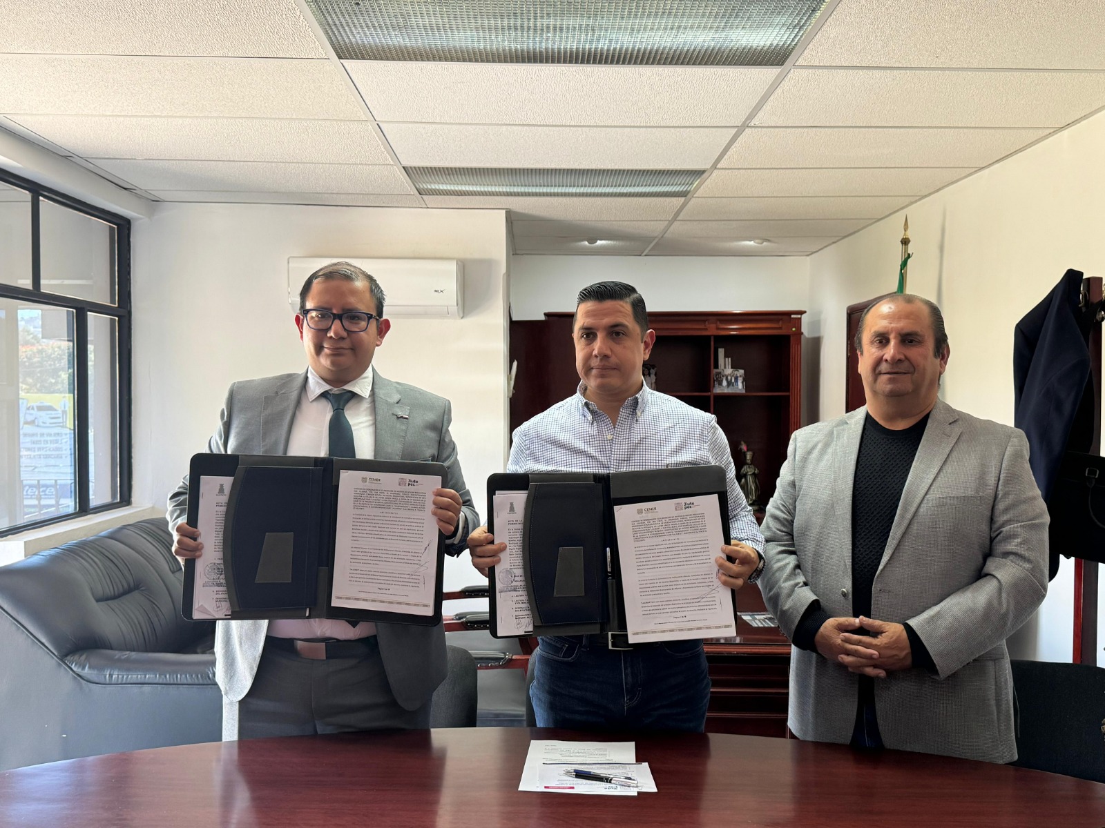 Fortalece Gobierno de Morelos mejora regulatoria con el municipio de Jiutepec 4 1000583664