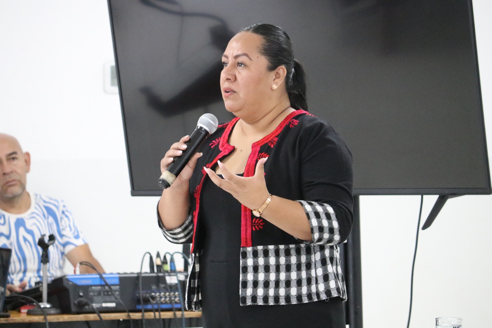 Inaugura diputada Jazmín Solano talles de capacitación en materia de transparencia dirigido al personal del Congreso del Estado 1 1000601250