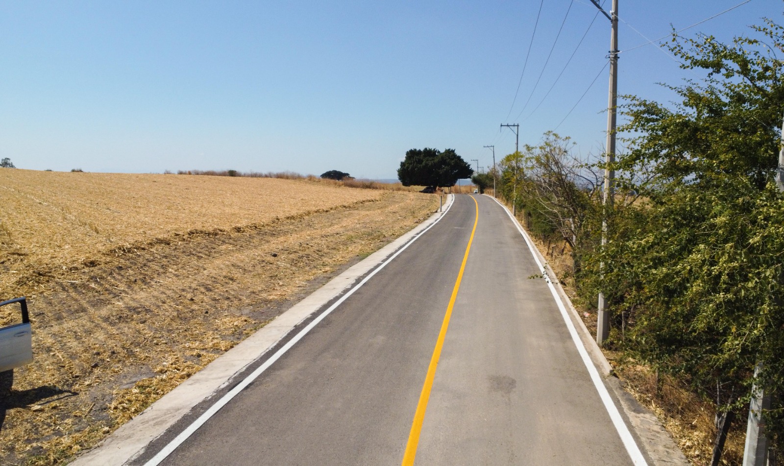 CONSTRUCCIÓN DE INFRAESTRUCTURA DEBE ABONAR AL DESARROLLO ECONÓMICO Y SOCIAL EN LAS COMUNIDADES: MARGARITA GONZÁLEZ SARAVIA 10 1000608189