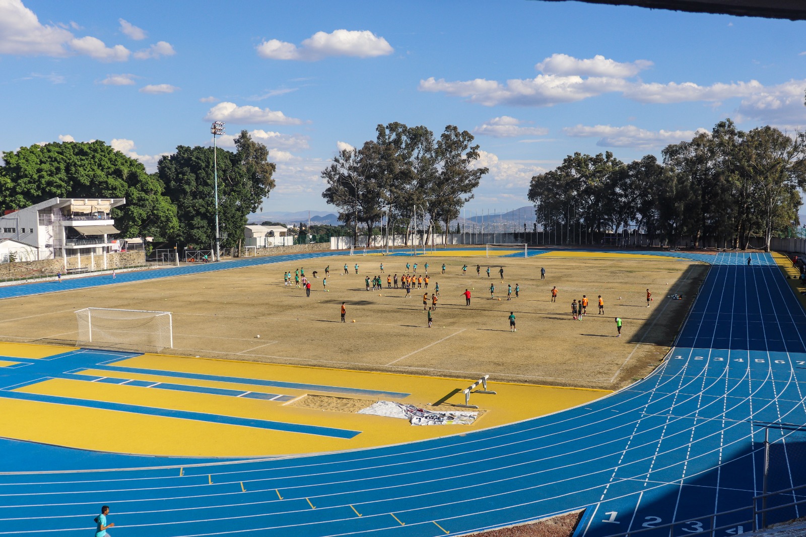Capacitan INDEM y Atlante a entrenadores de fútbol 4 1000631745