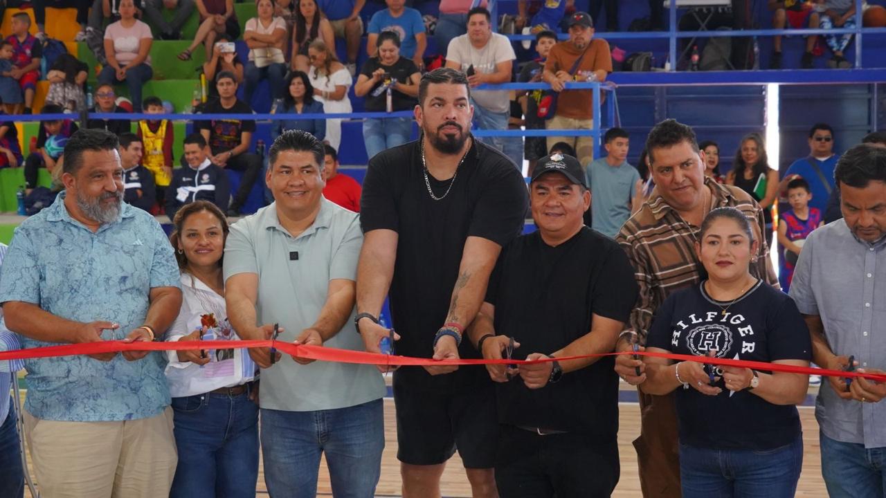 Inauguran Horacio Llamas, Paco Sánchez y Cabildo de Yecapixtla, nueva cancha de duela para niñas y niños de Morelos 9 1000632026