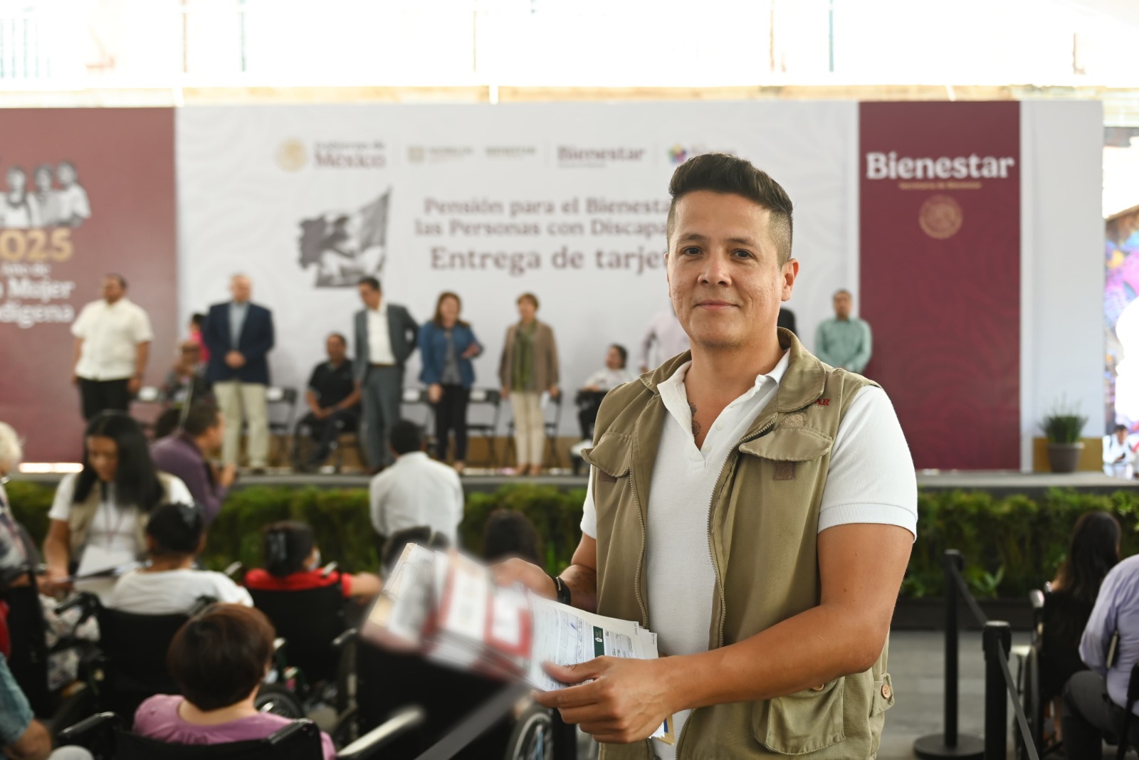 Entregan Margarita González Saravia y Gobierno de México tarjetas del programa de apoyo para personas con discapacidad 10 1000634347