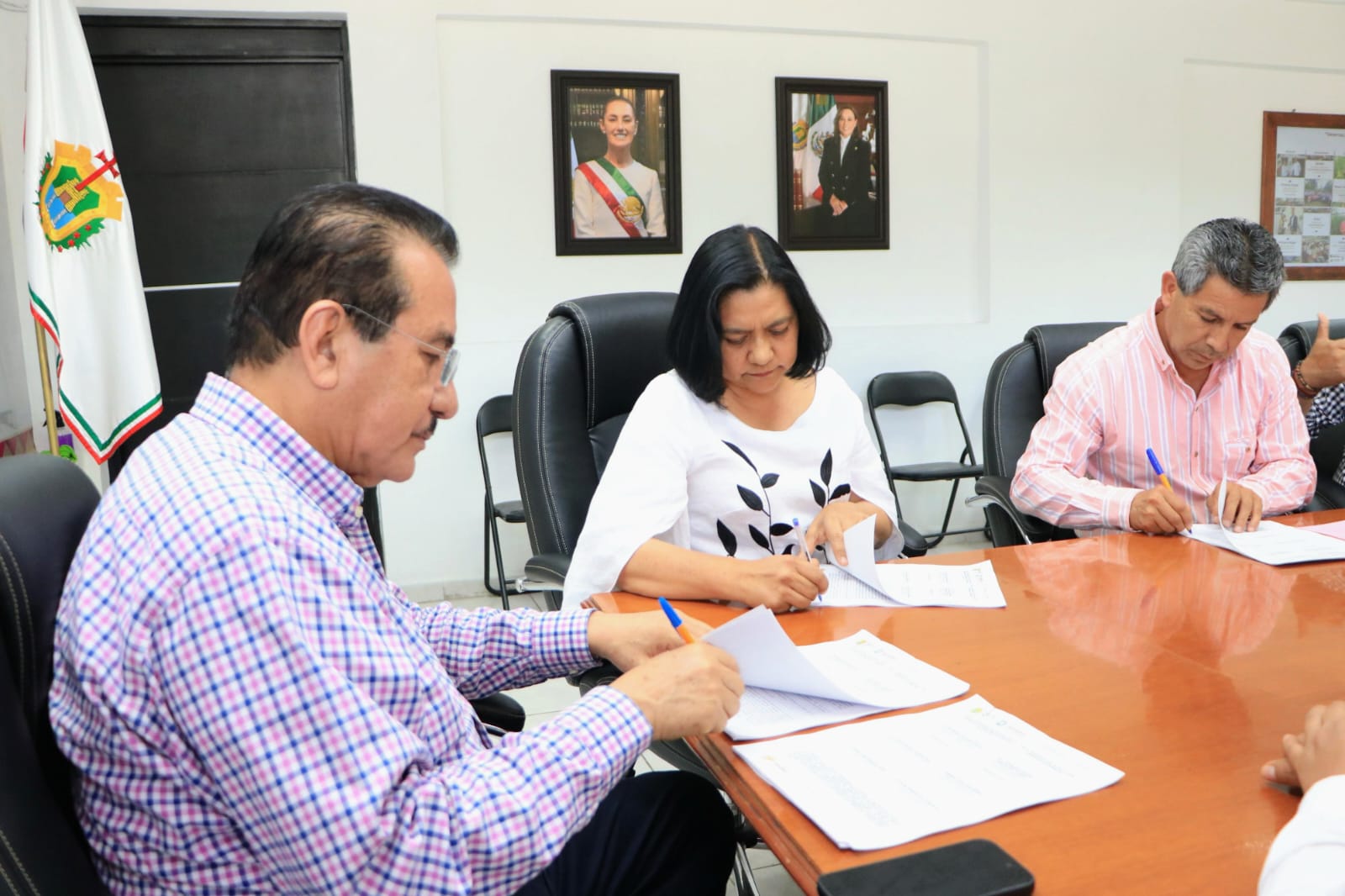 Acuerda Gobierno de "La tierra que nos une" trabajo coordinado con Veracruz y Puebla 4 1000644008