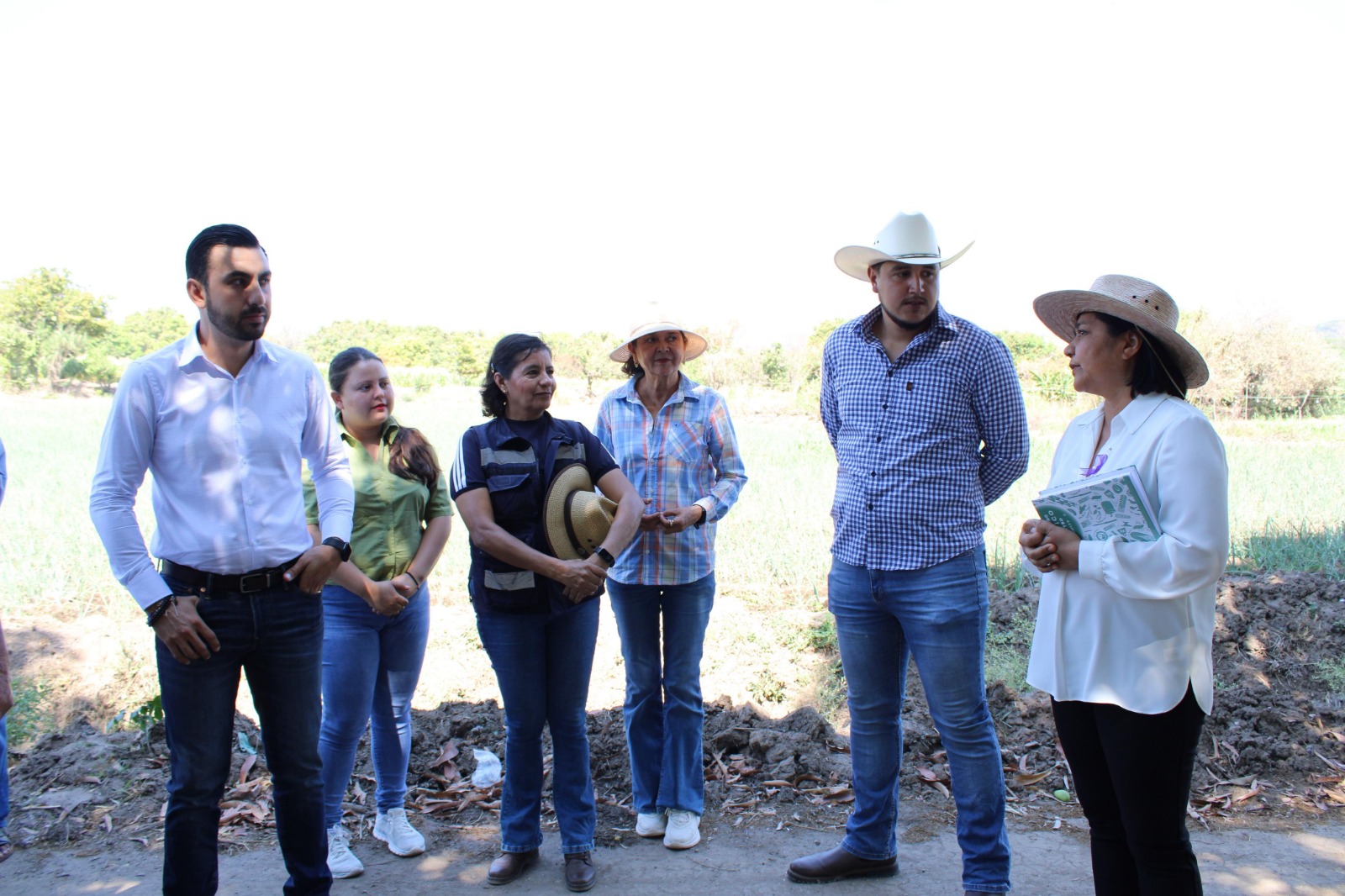 Suma esfuerzos Gobierno de Morelos "La tierra que nos une" con Coatlán del Río para impulsar sector agropecuario 5 1000663575