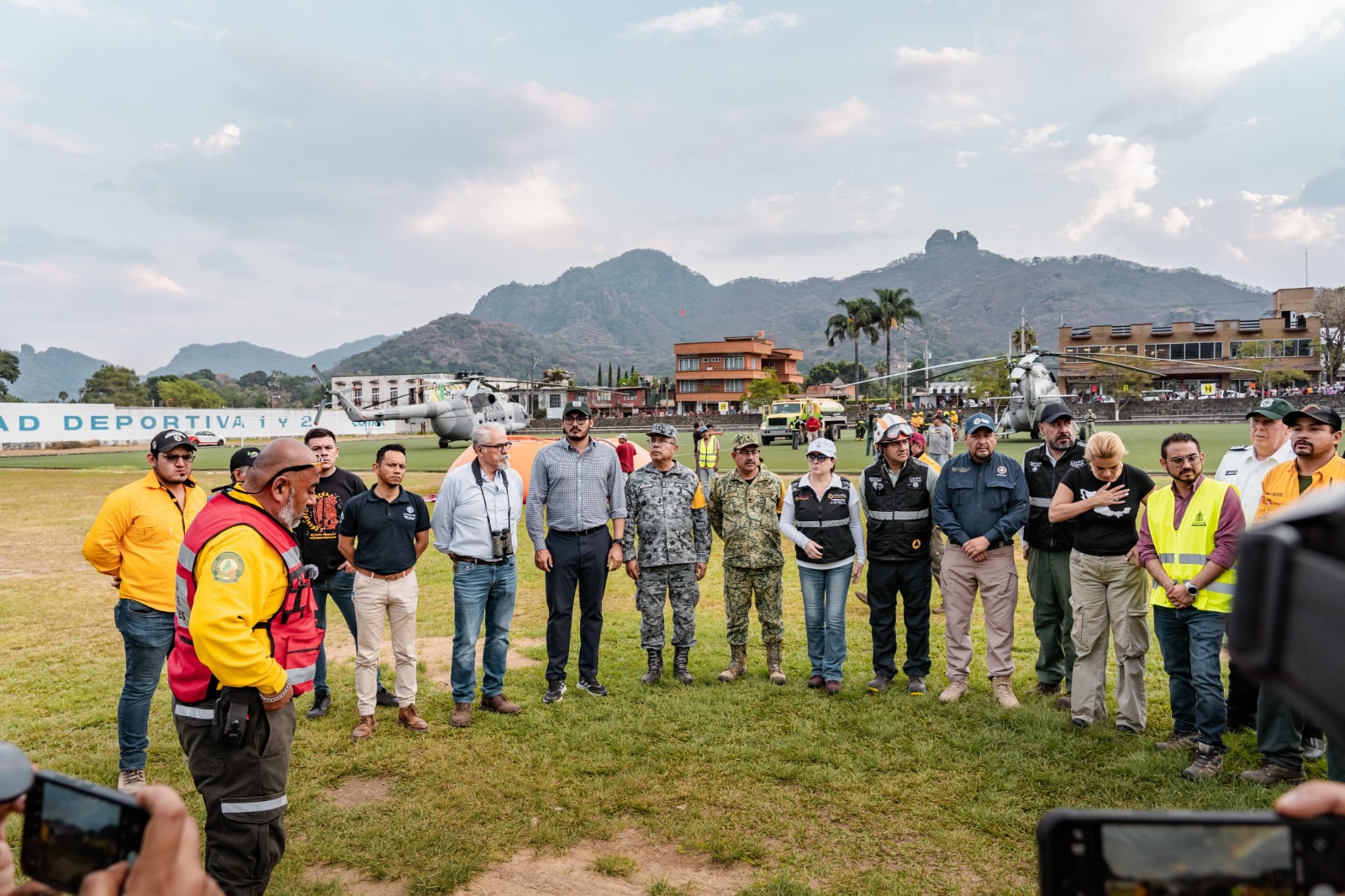Suman 215 brigadistas y descargas aéreas en combate al fuego en Tepoztlán 5 1000679878