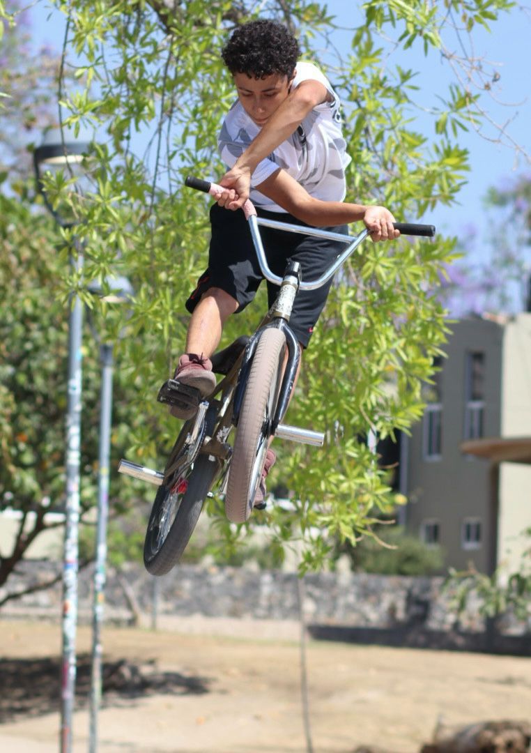 Isaac Tapia, joven de Tejalpa, clasifica a Olimpiada Nacional en BMX park 2 1000685586