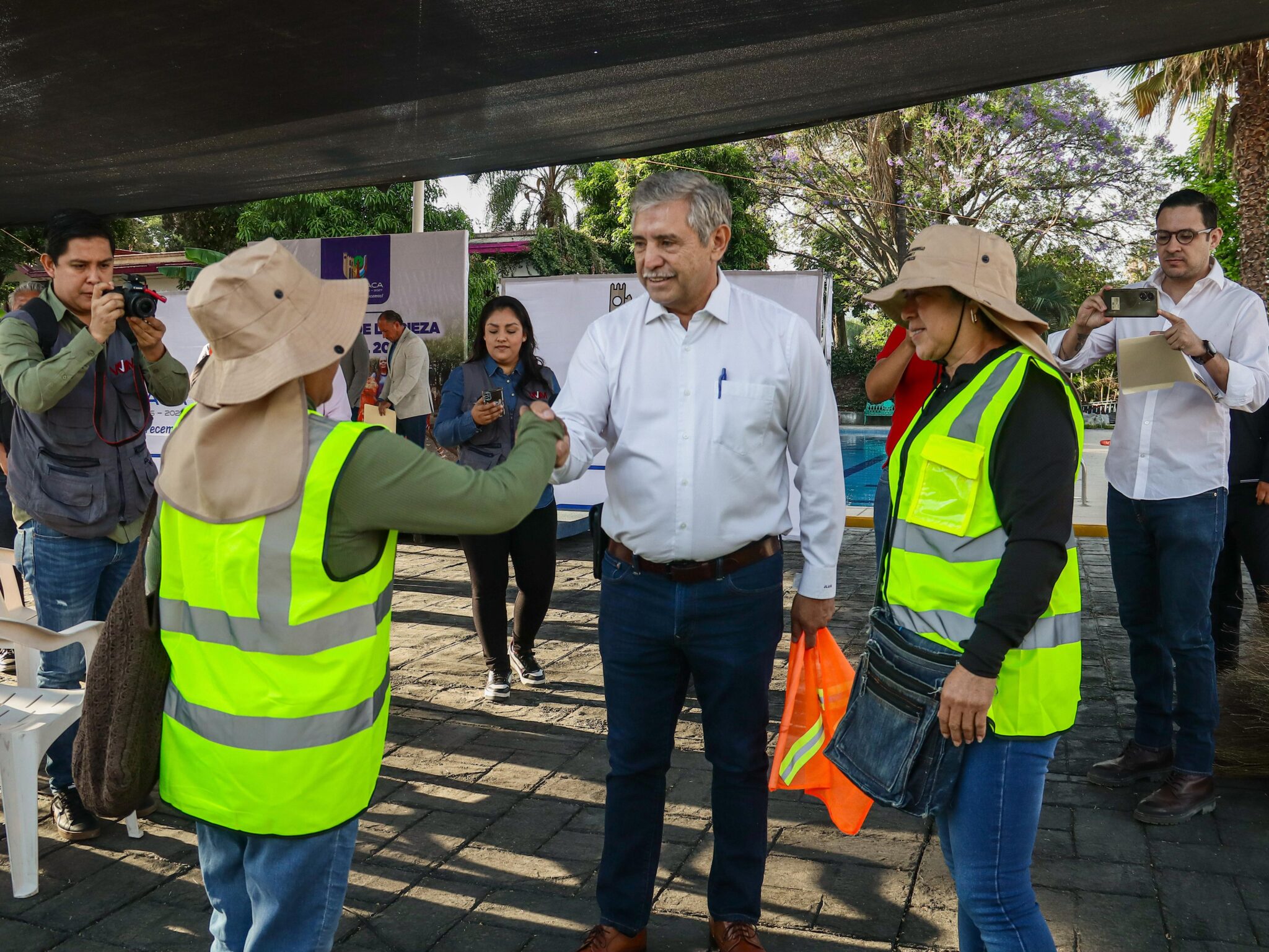 Ayuntamiento de Cuernavaca pone en Martínez el programa Empleo temporal para una ciudad más limpia y sostenible 9 1000686469