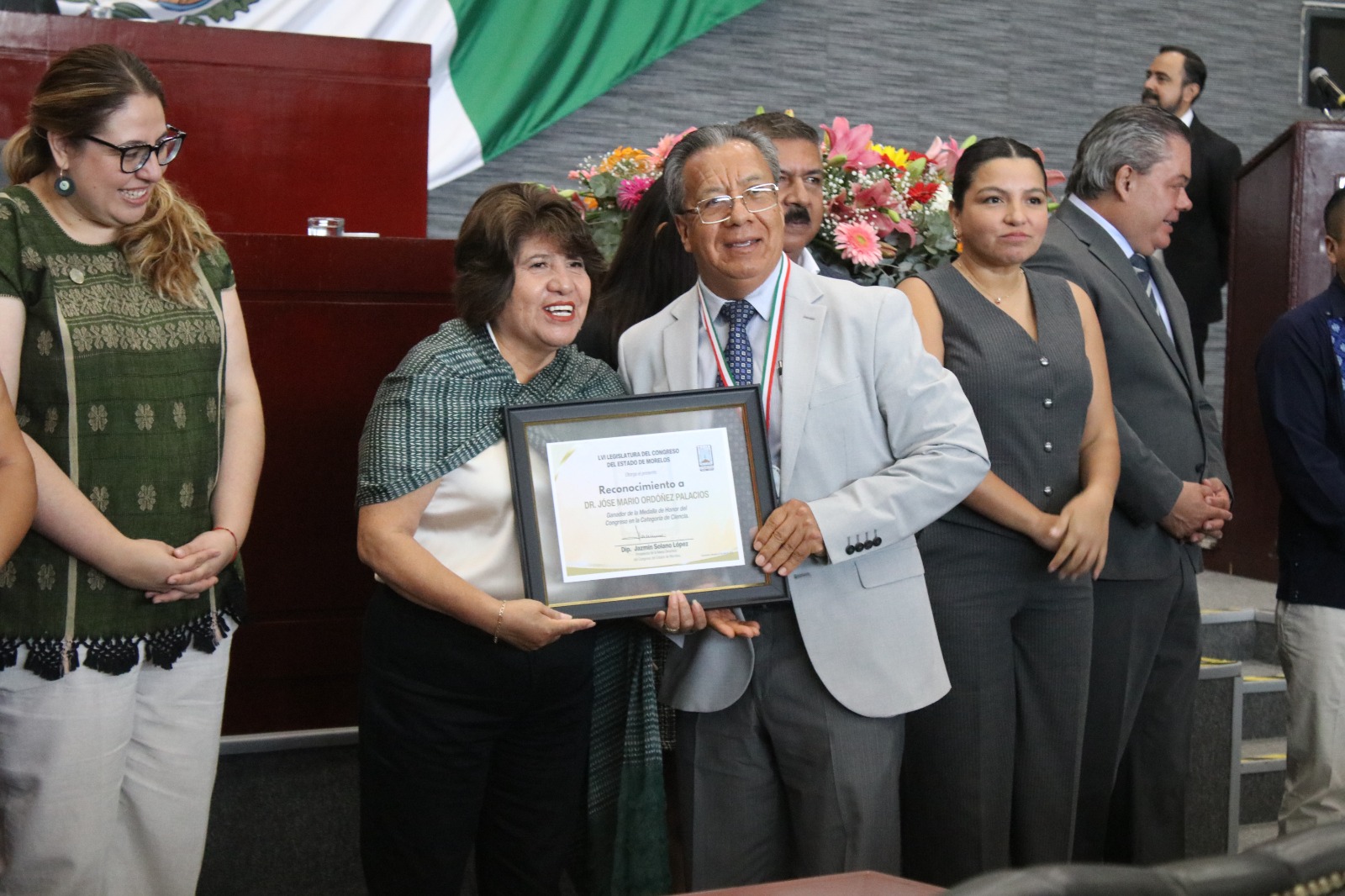 Conmemoran diputadas y diputados creación de nuestra entidad federativa y entregan Medalla de Honor del Congreso del Estado de Morelos, 2025 17 1000716176