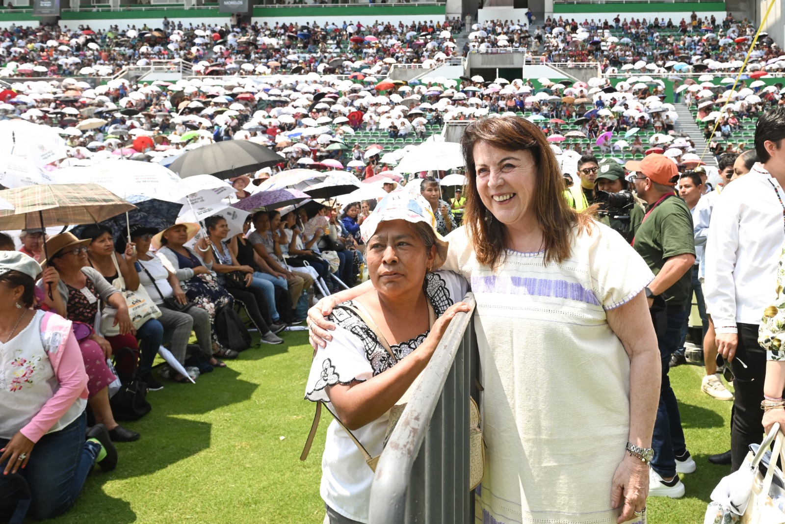 Brinda Gobierno de Margarita González Saravia respaldo económico y social a morelenses mediante programa insignia "Corazón de Mujer" 12 1000760702