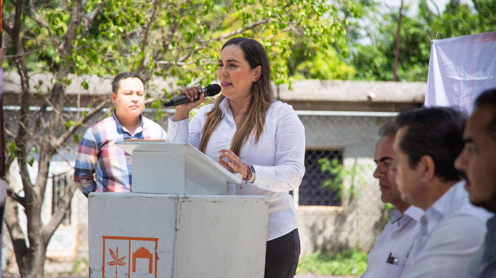 Reconoce Jessica Ortega gobierno naranja de Marco Cuate tras construcción de nuevo parque en la comunidad de Telixtac 2 1000806493