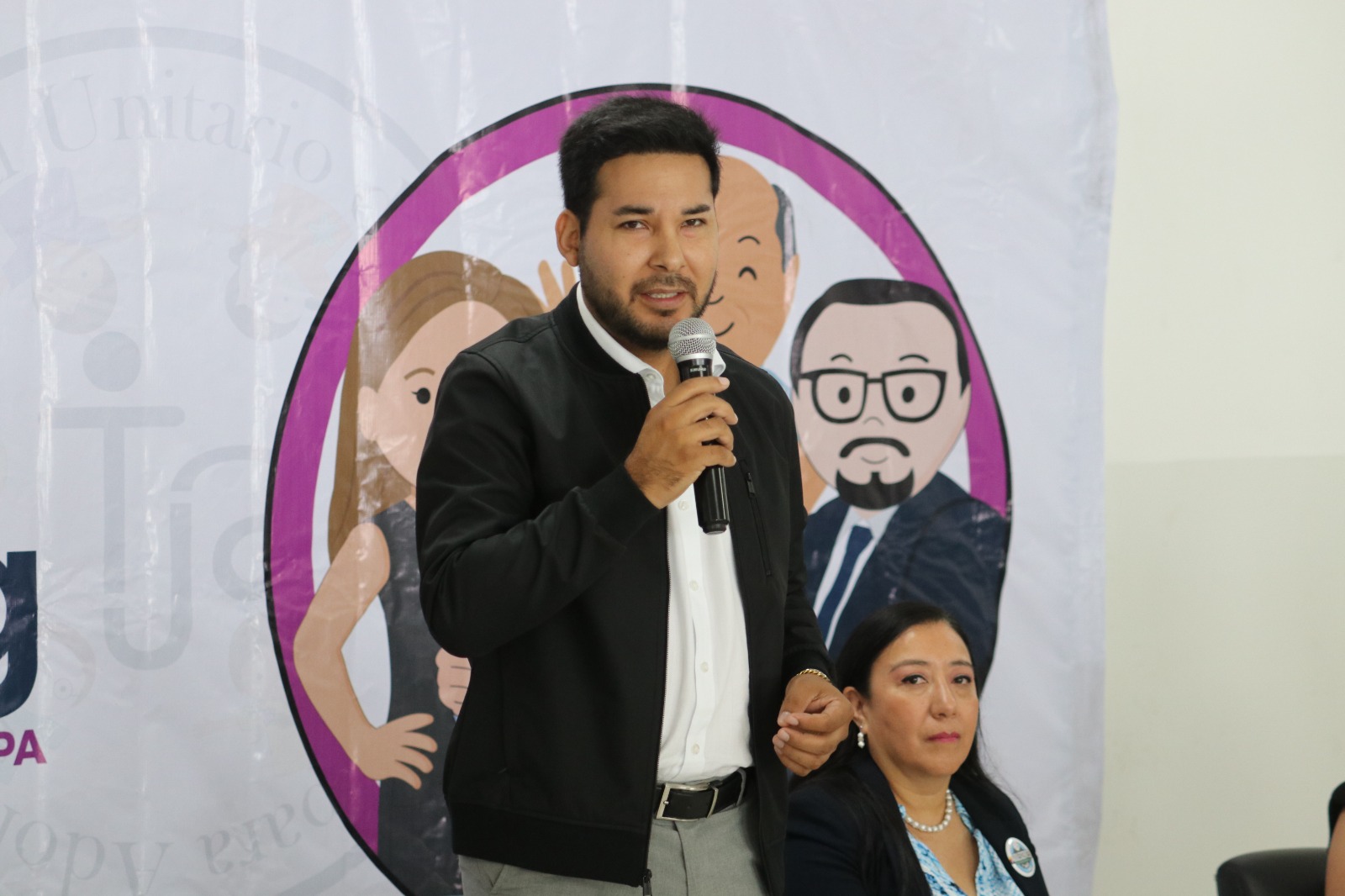 Realiza diputado Gerardo Abarca y TUJPA foro sobre ciberbullying 1 1000828516