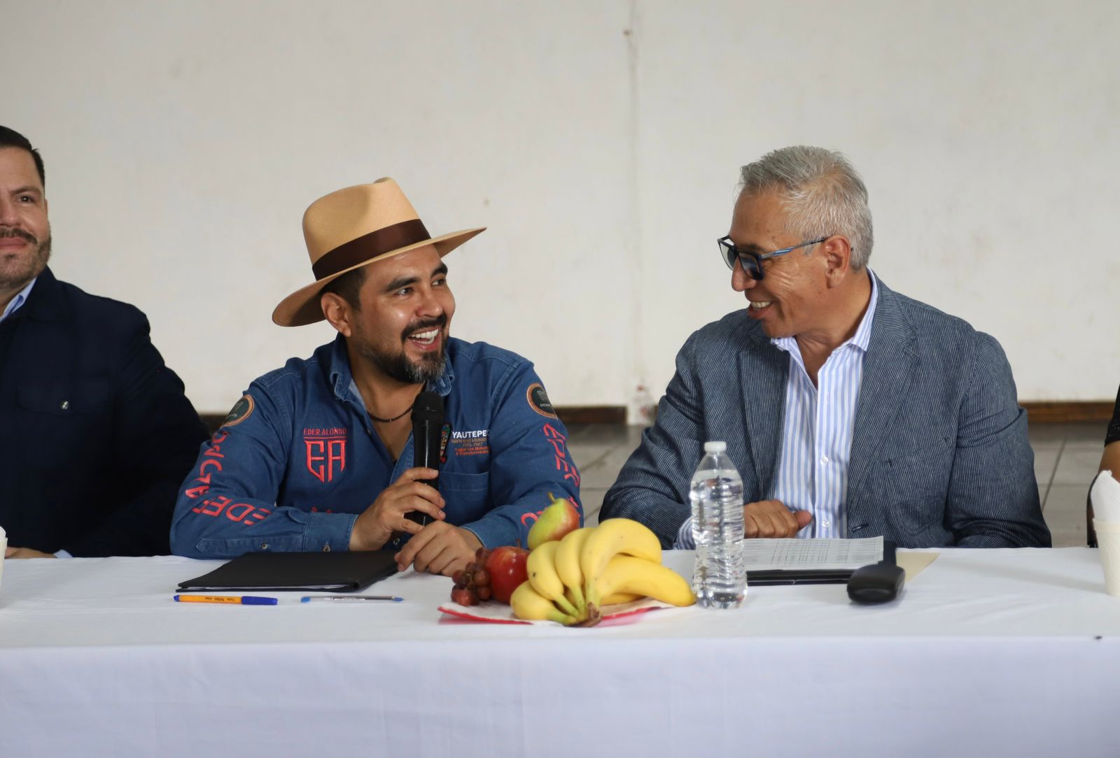 Firman convenio de colaboración gobierno de Yautepec con INSUS 1 1000882891