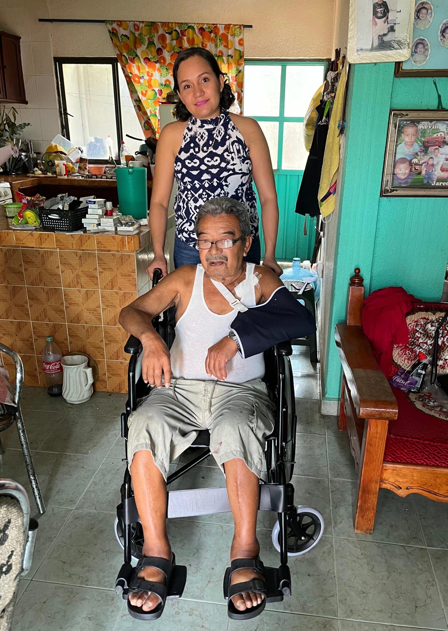 Acerca Yareli Cárdenas apoyos funcionales a quienes más lo necesitan 1 1000915177