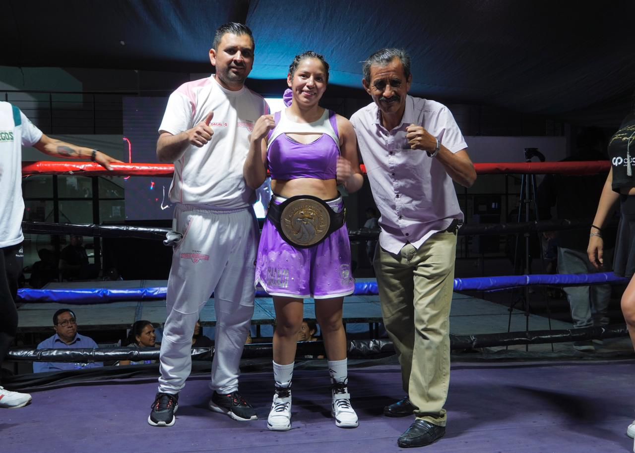 Exitosa función de boxeo profesional internacional en Emiliano Zapata 5 1001315746