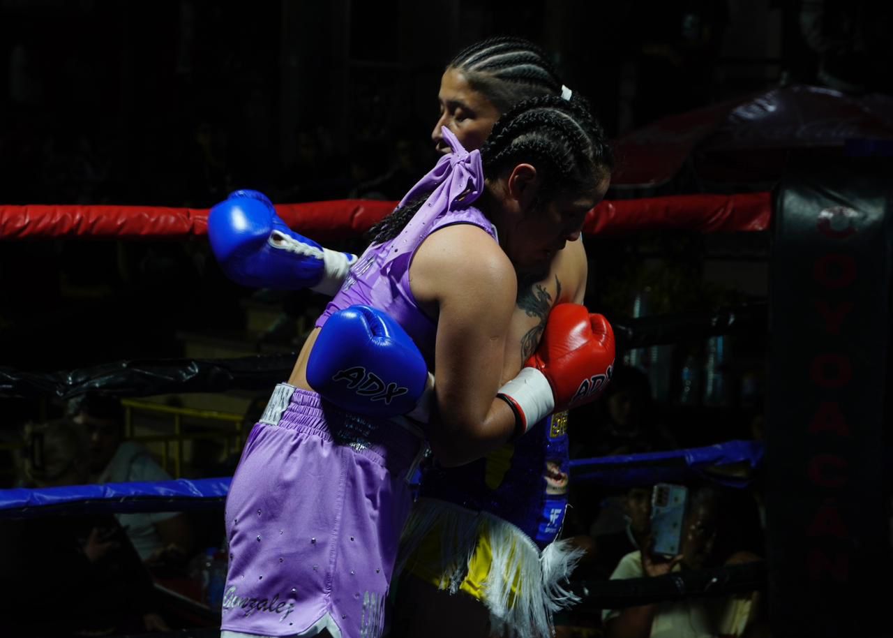Exitosa función de boxeo profesional internacional en Emiliano Zapata 10 1001315750