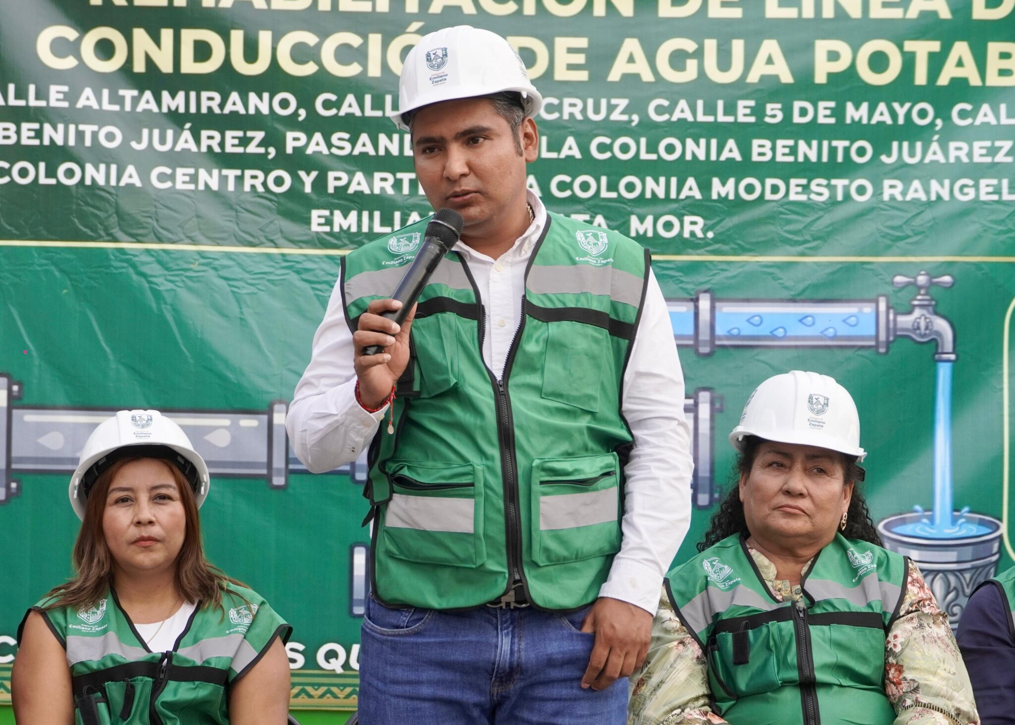 Entrega Ayuntamiento de Emiliano Zapata obra de rehabilitación de línea de agua potable 1 1001410550
