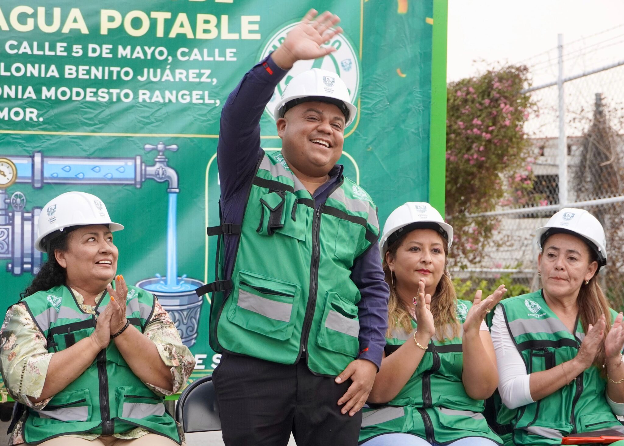 Entrega Ayuntamiento de Emiliano Zapata obra de rehabilitación de línea de agua potable 5 1001410554