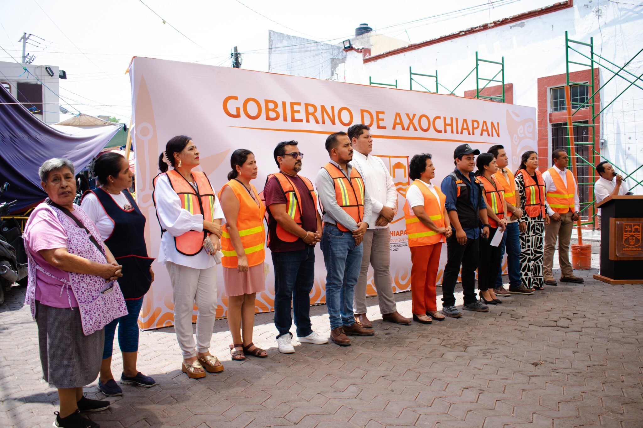 1001487233
