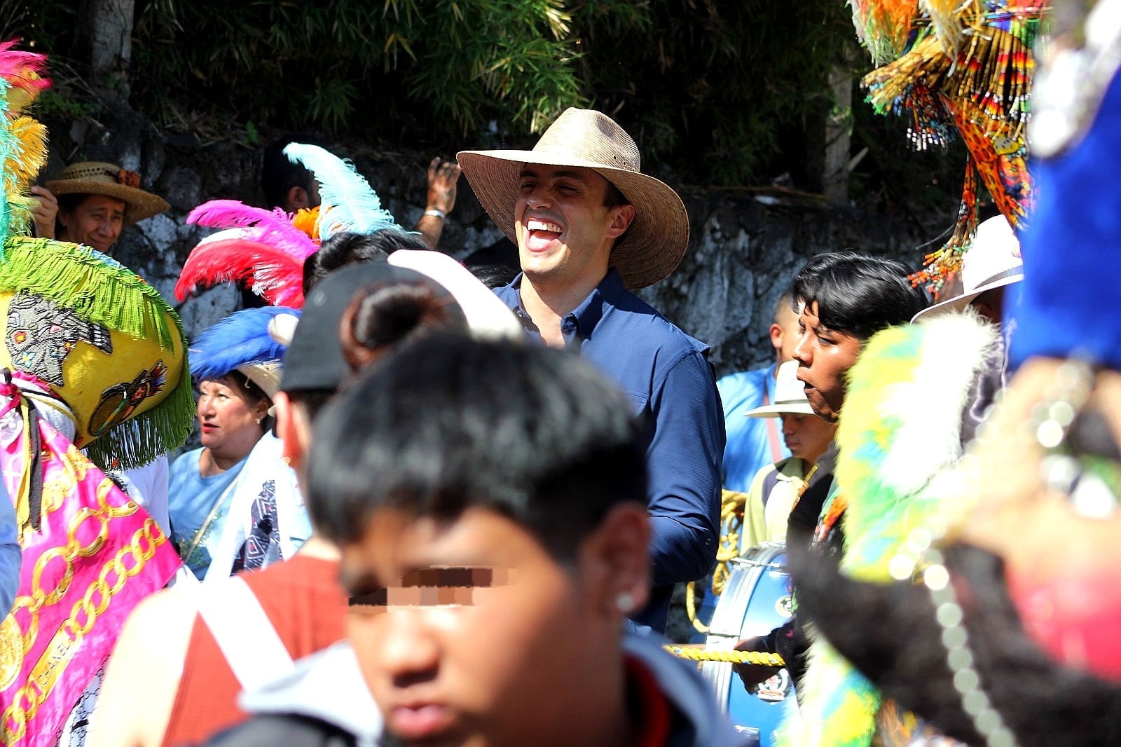 Diputado local Daniel Martínez Terrazas acompaña la Feria de Santa María Ahuacatitlán y celebra las tradiciones de la comunidad 4 1001627238