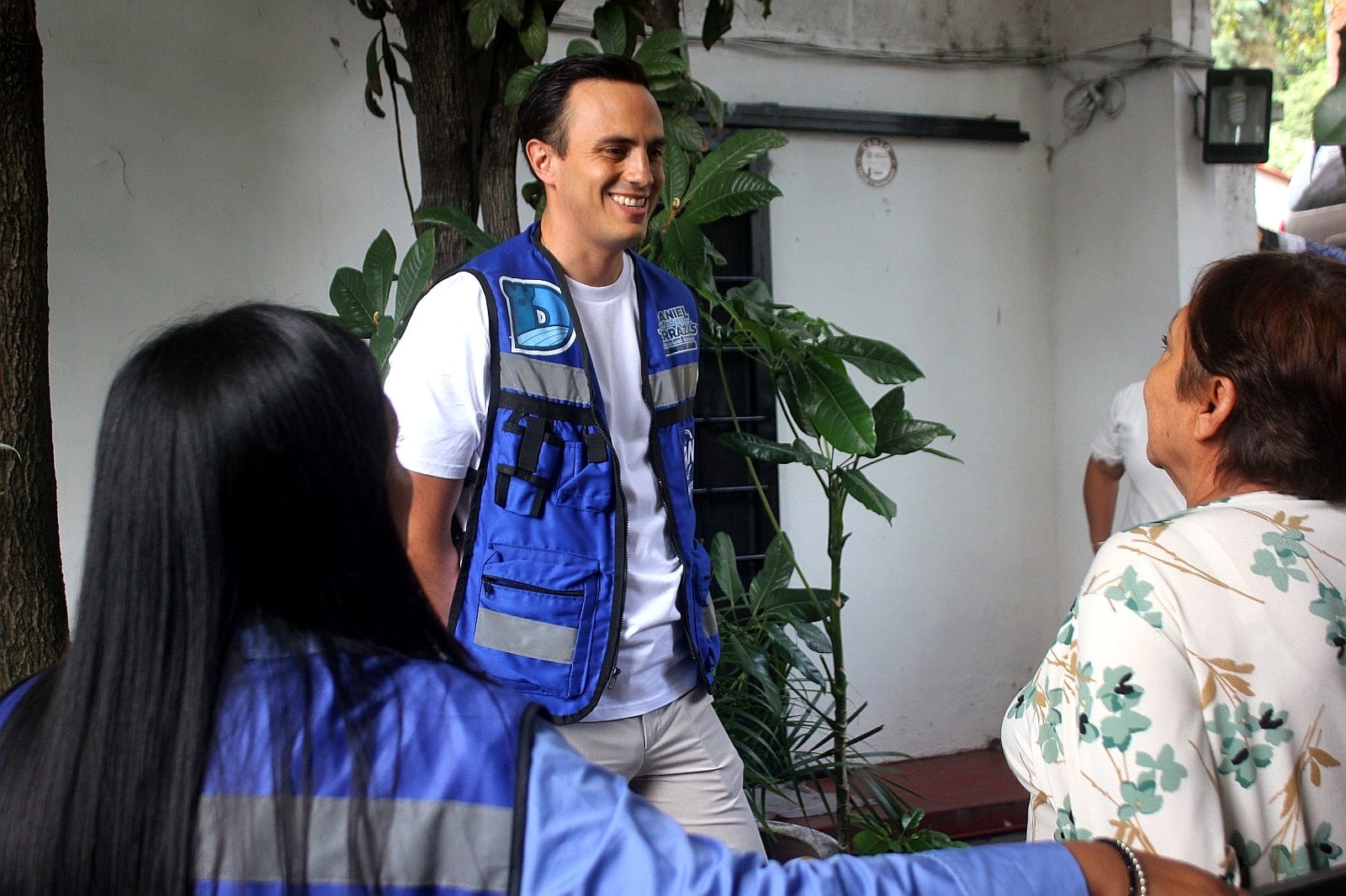 Diputado Daniel Martínez Terrazas reafirma compromiso con familias de la colonia Las Águilas 6 1001628733