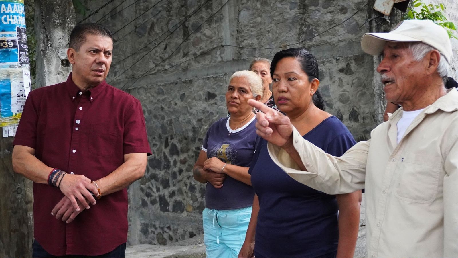 Javier Bolaños recorre Los Pilares; vecinos exponen necesidades de la colonia 3 1001690003
