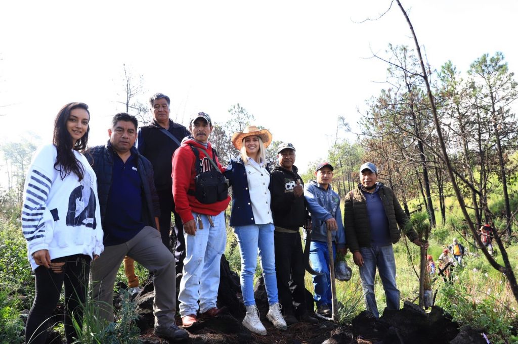 Encabeza Andy Gordillo campaña de reforestación "Un árbol un respiro" 5 img 20220815 wa00043059069267475361539