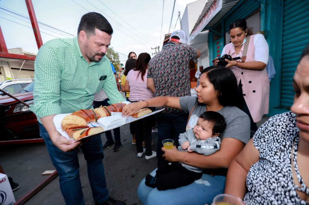 Festejó diputado Agustín Alonso a familias en festival de día de reyes en Jiutepec 1 alexis y rosca