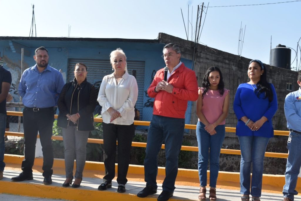 Entrega Rafa Reyes rehabilitación del puente vehicular en la colonia Francisco Villa 2 img 20230109 wa00352690354571793543695