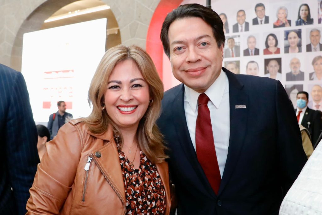 lucy y mario delg