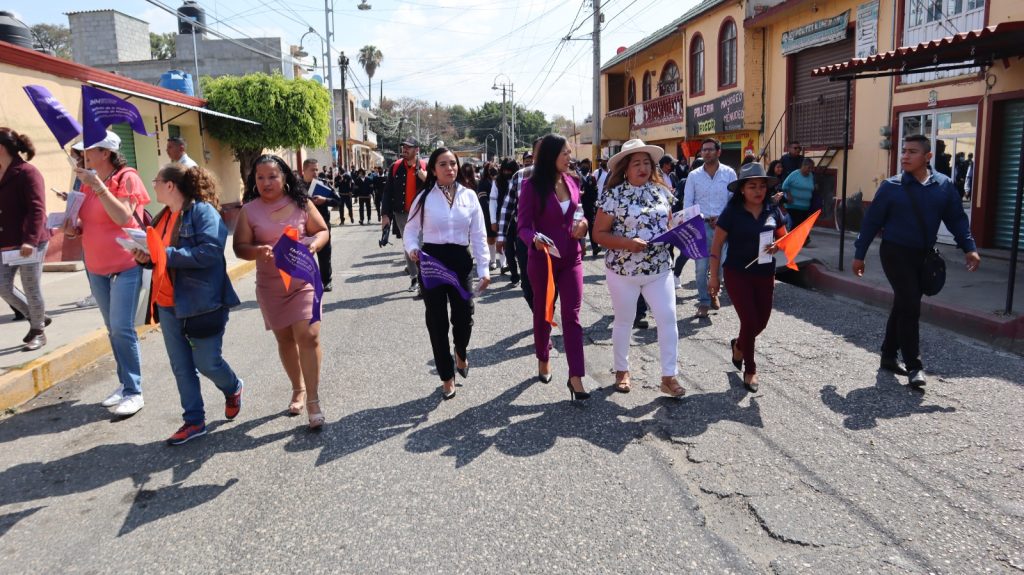ISELA EN LA CALLE 1