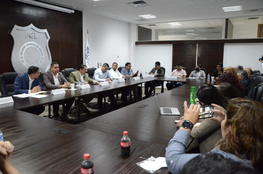 Fiscal General encabeza reunión de coordinación para continuidad de diligencia ministerial en Panteón de Jojutla 1 don huevo y juan angel