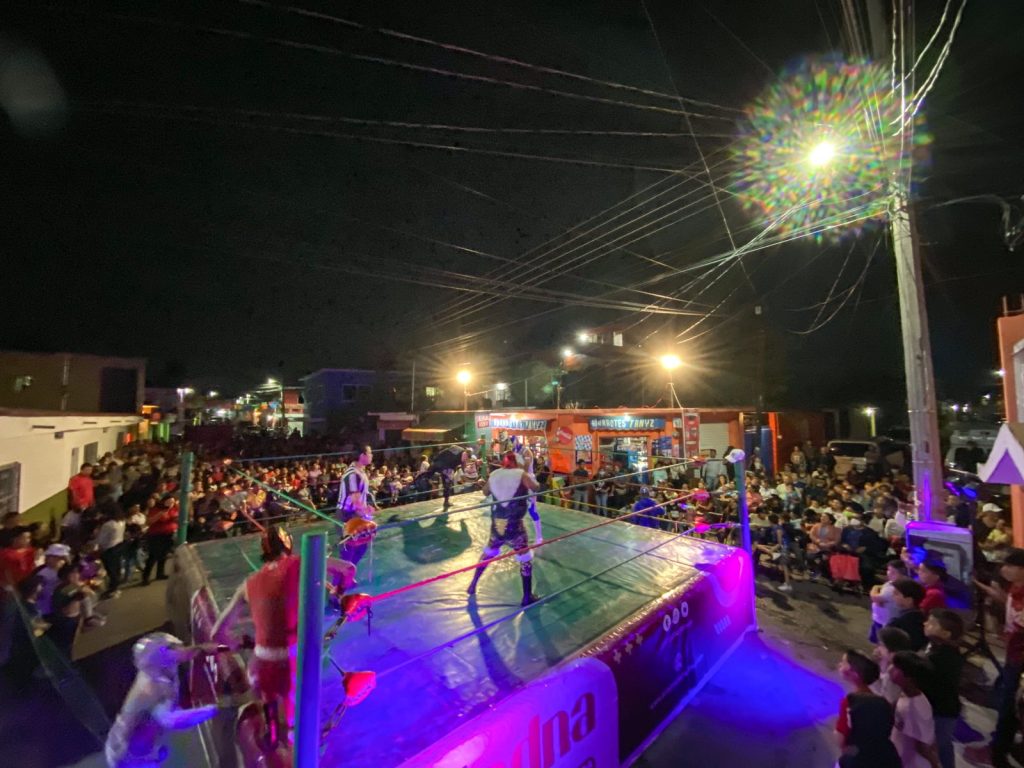 Vecinos de la Constitución, invitan a la diputada Ariadna Barrera a celebrar Aniversario de su colonia 1 ring t jiute